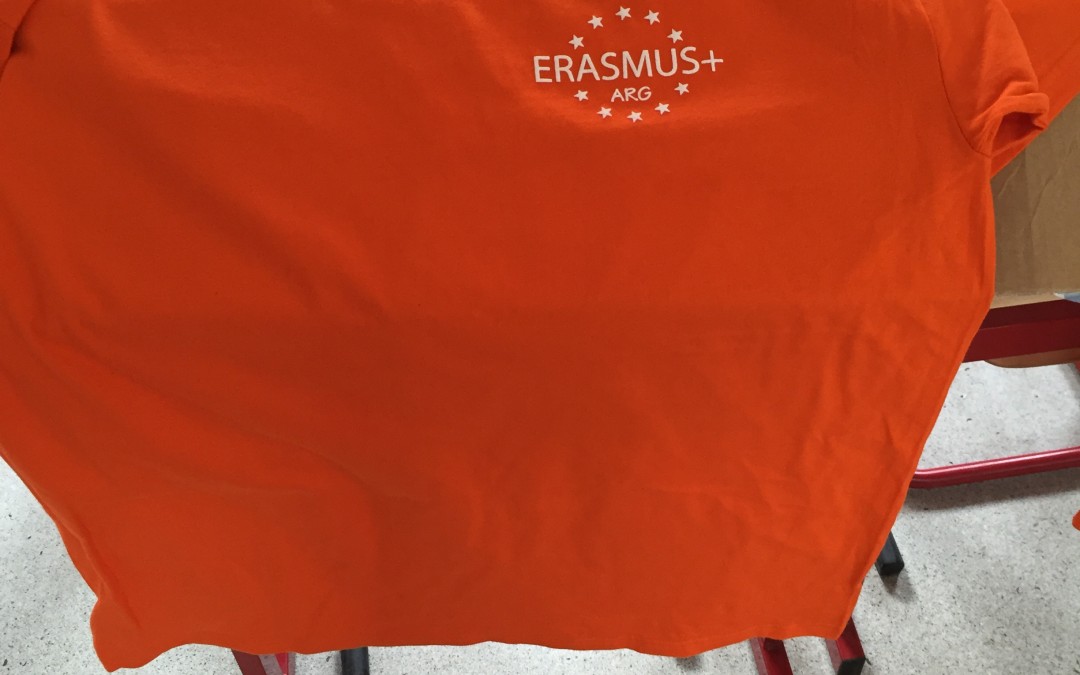 Pulls et T-shirts ERASMUS+